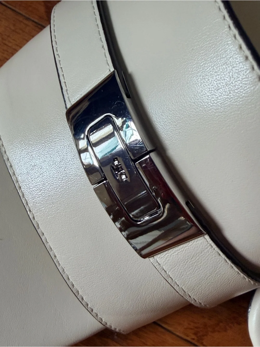 New in box Tory Burch light cream mule Size 10